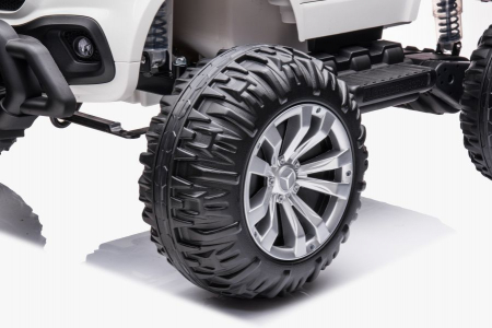 Licensed electric ride-on car Mercedes X-Class Monster Truck, 180W, 4x4, EVA wheels, white [3]