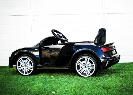Masinuta electrica cu licenta Audi R8 Spyder 60W 12V, Bluetooth, negru [5]