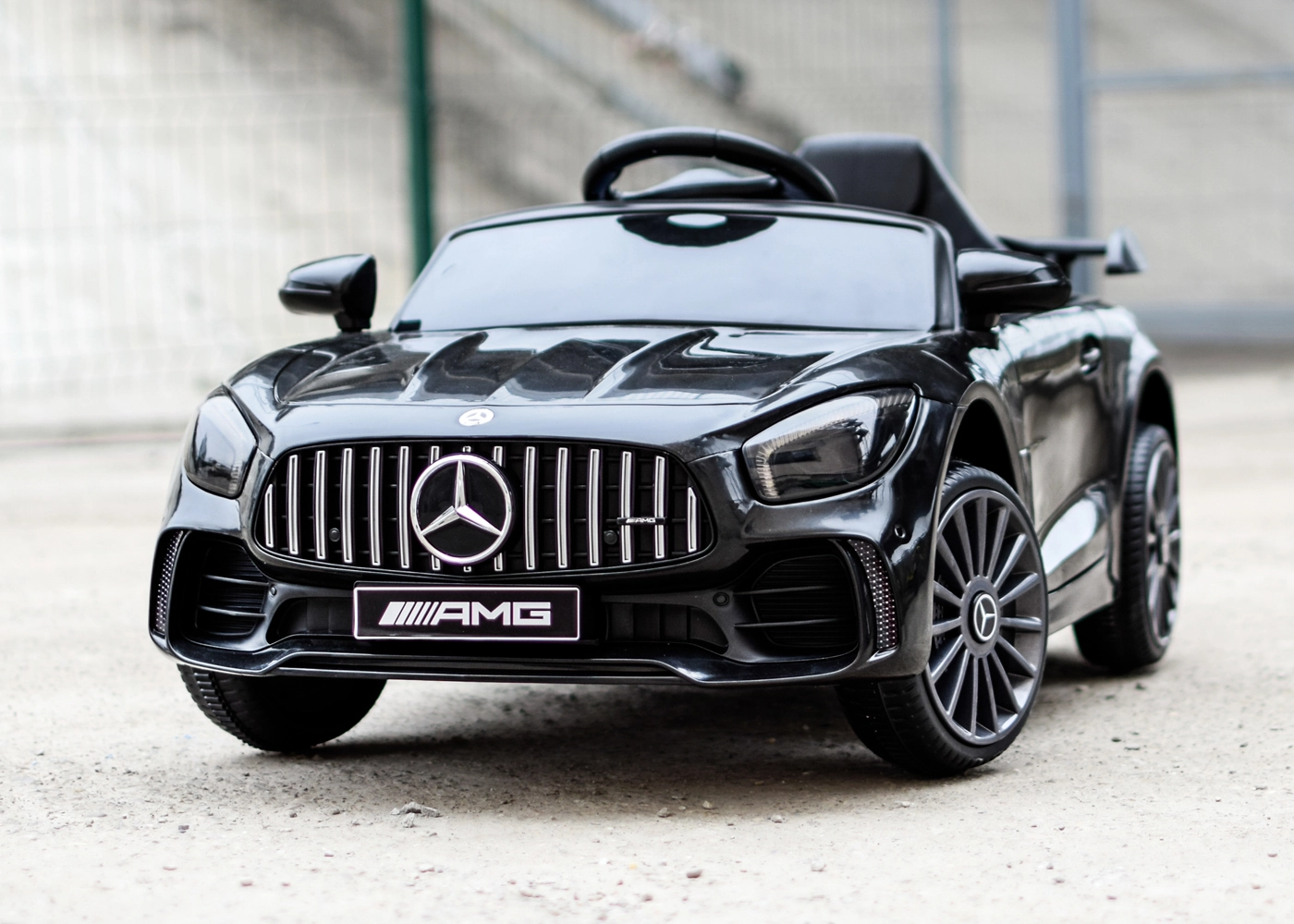 Masinuta electrica pentru copii cu licenta Mercedes-Benz AMG GT-R, 50W 12V, culoare Negru [1]