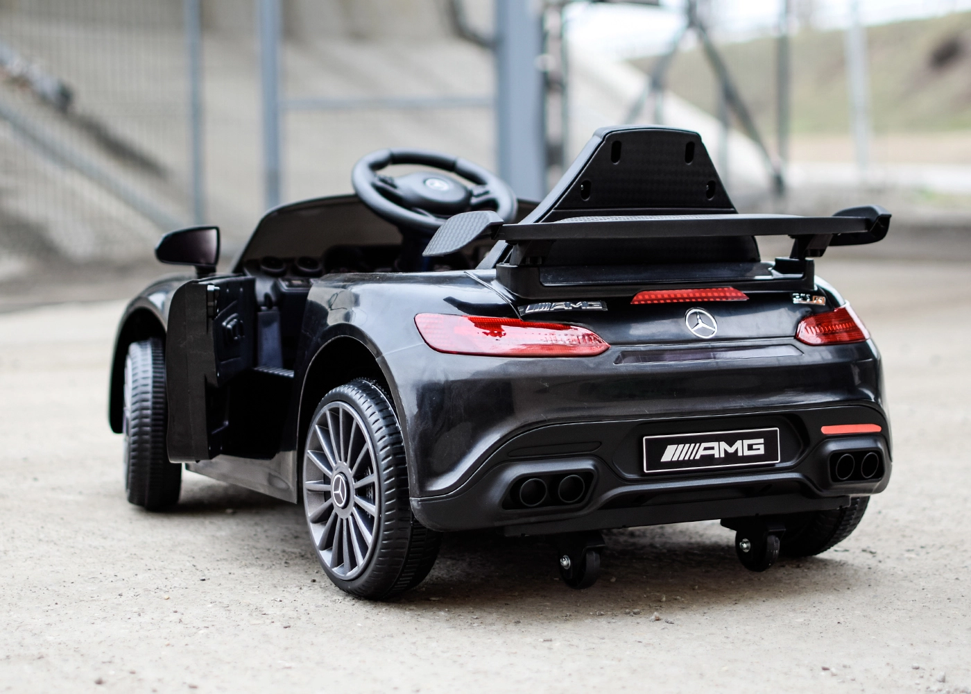 Masinuta electrica pentru copii cu licenta Mercedes-Benz AMG GT-R, 50W 12V, culoare Negru [14]