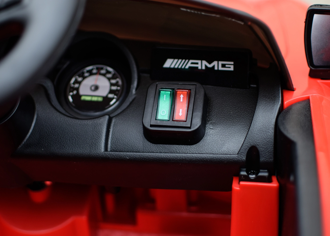 Masinuta electrica pentru copii cu licenta Mercedes-Benz AMG GT-R, 50W 12V, rosie [7]