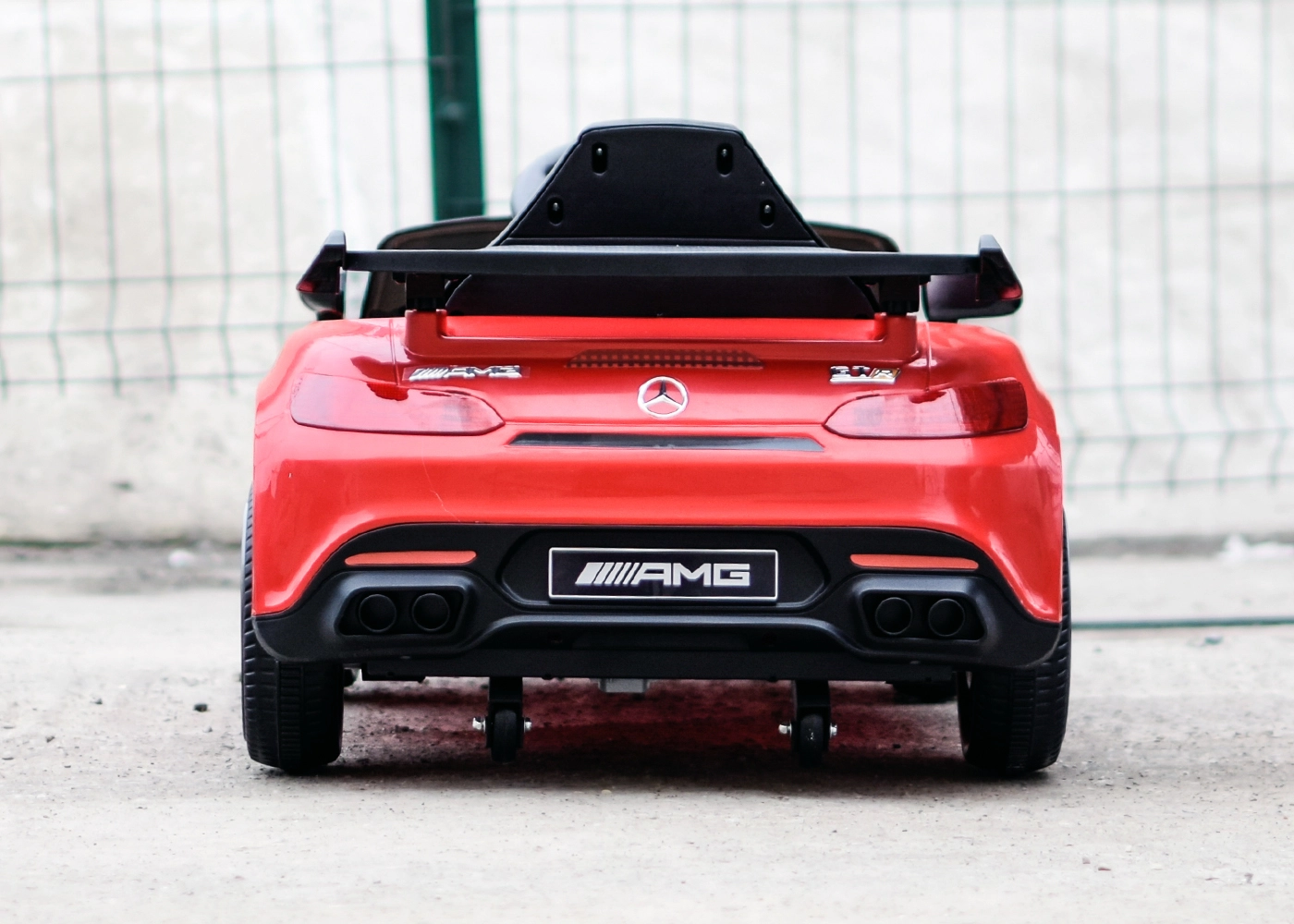 Masinuta electrica pentru copii cu licenta Mercedes-Benz AMG GT-R, 50W 12V, rosie [5]