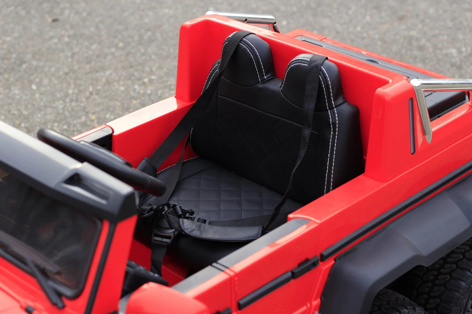 Licensed Ride On kids electric car Mercedes G63, premium, 6x6, 270W, with adult seat, red [11]