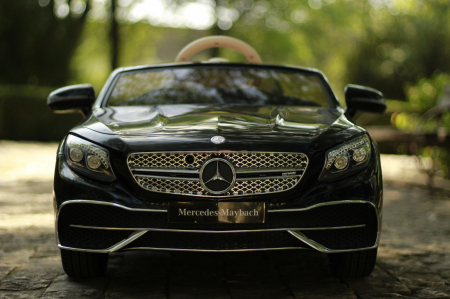 Licensed electric ride-on car for children Mercedes S650 MAYBACH, 70W 12V, premium, black [5]