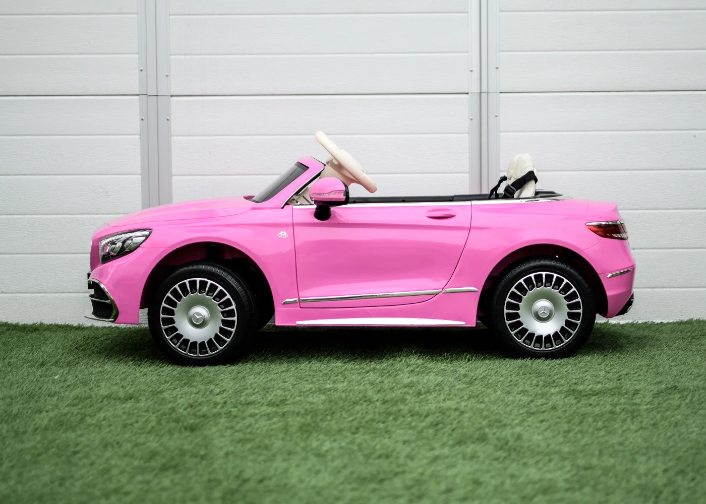 Licensed electric ride-on car for children Mercedes S650 MAYBACH, 70W 12V, premium, pink [4]