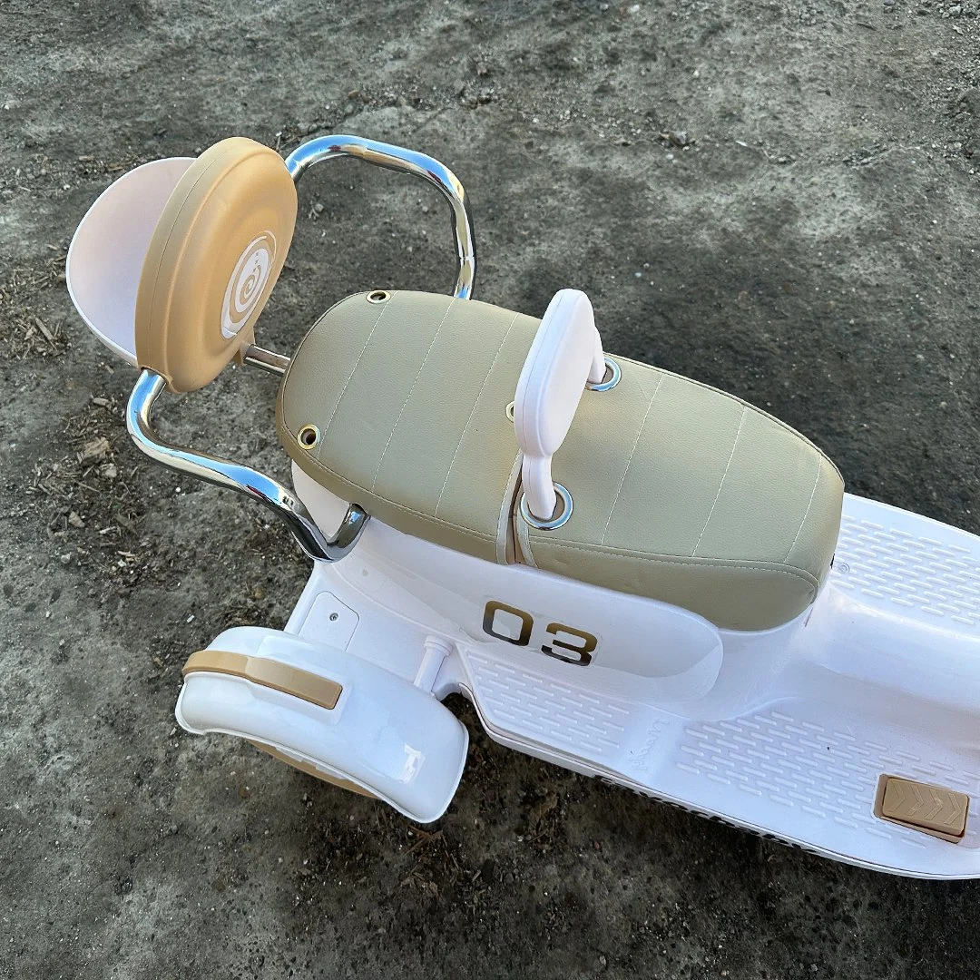 Electric Scooter for Kids , 3 Wheels, 2 Seats, Remote Control, 70W, white [8]