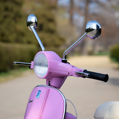 Scuter electric pentru copii Piaggio PX150, 70W, 12V, echipat premium, cu roti ajutatoare, roz [9]
