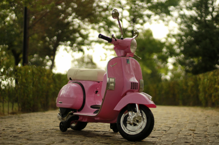Scuter electric pentru copii Piaggio PX150, 70W, 12V, echipat premium, cu roti ajutatoare, roz [14]