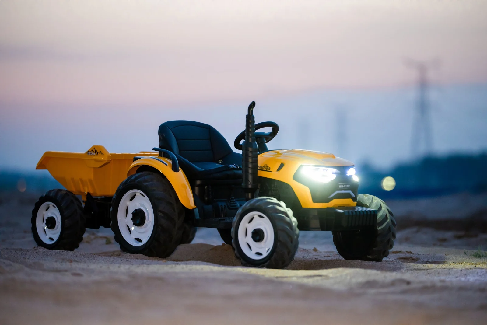 Tractoras electric copii, 90W 12V 10Ah cu remorca, culoare galben [12]