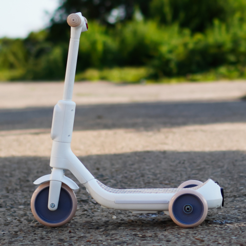Electric scooter with lights for children, 3 wheels, stable, Aquamist, 30W, 6V 4.5Ah, white [5]