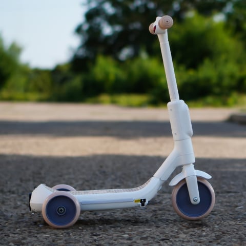 Electric scooter with lights for children, 3 wheels, stable, Aquamist, 30W, 6V 4.5Ah, white [9]