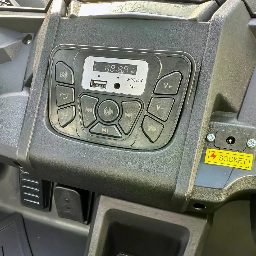 UTV electric copii, 4 locuri, Racing 600W, 24V 20Ah, roti moi EVA, scaun tapitat, verde [8]