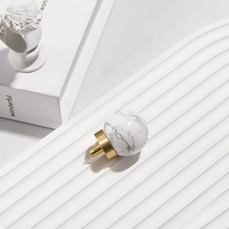 Buton mobila White Marble 30x40 mm, alama [1]