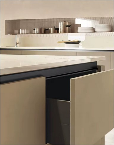 Profil din aluminiu tip GOLA orizontal „J”, H 60 mm., lungime 4,2 m finisaj negru mat [4]