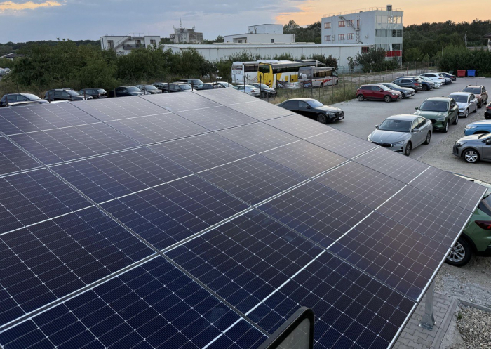Carport solar cu panouri fotovoltaice pentru 2 locuri de parcare - 6.6kW [5]