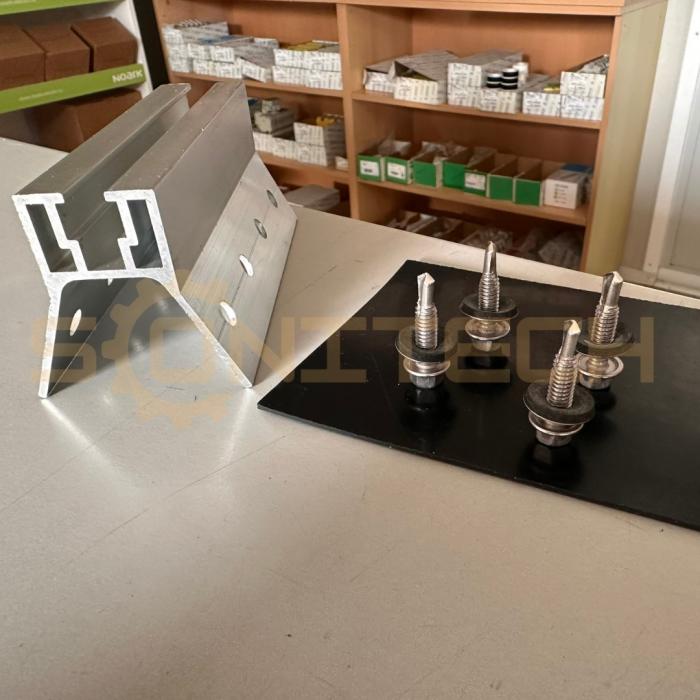 Suport minirail panouri sandwich + garnitură cauciuc + 4 suruburi autoforante [2]