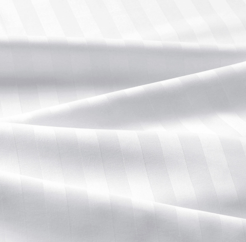 Cearceaf de pat cu elastic Damasc, densitate 160 gr/mp, 25 inaltime, dungi 2 cm, Alb [3]