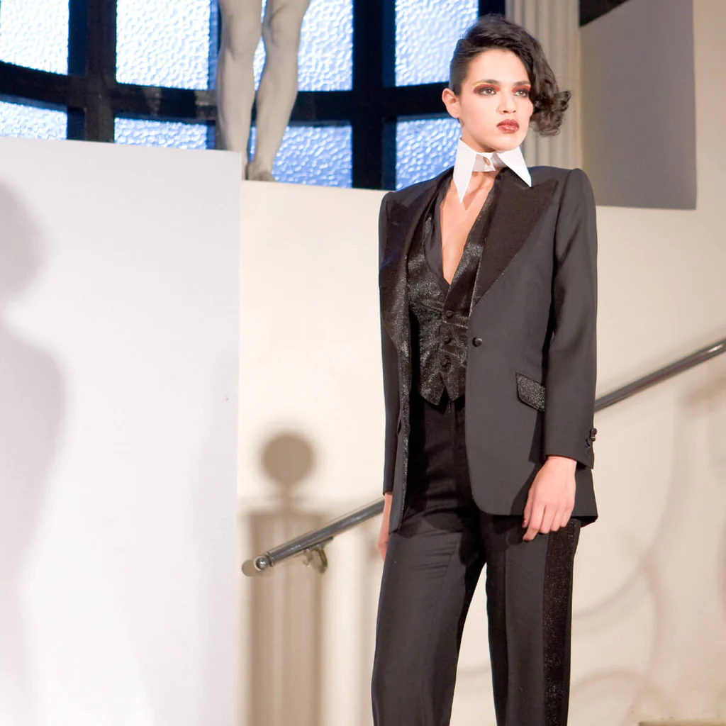Costume dama elegante - Costum dama elegant Caprie
