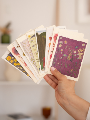 Set felicitari - print cu flori presate, hartie reciclata, cerneluri pe baza de apa, cadou autentic si sustenabil, 9+1 cadou [1]