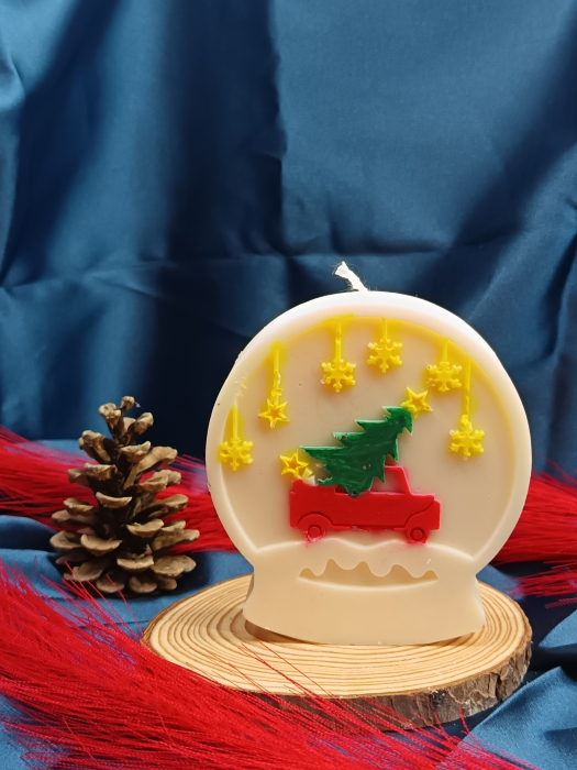 lumanare-parfumata-craciun-brad-masinuta-stelute-handmade-170g.jpg [2]