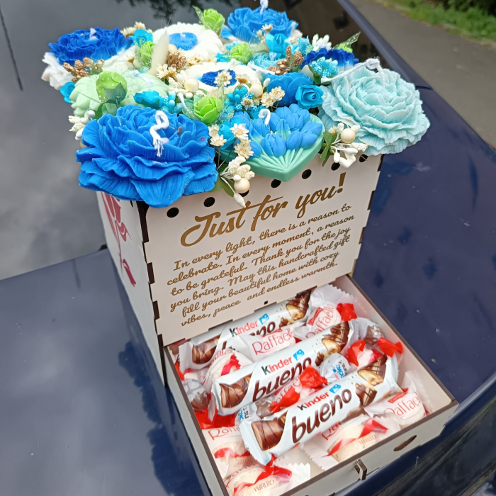 Blue Serenity Luxury Box – Cadou Exclusiv Handmade cu Lumânări Florale [10]