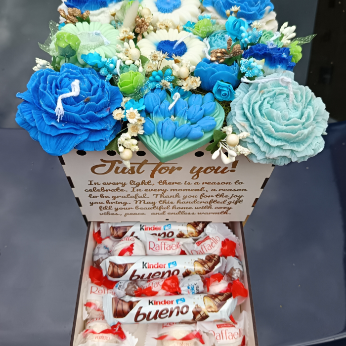 Blue Serenity Luxury Box – Cadou Exclusiv Handmade cu Lumânări Florale [6]