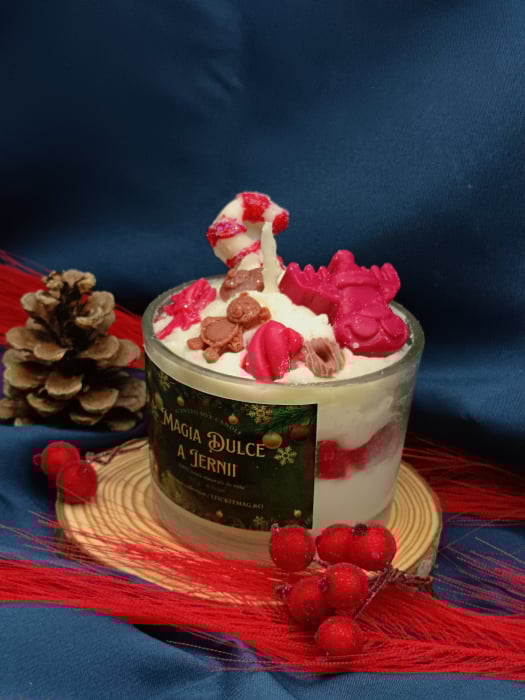 lumanare-parfumata-magia-dulce-a-iernii-cofetaria-mosului-stickitmag [7]