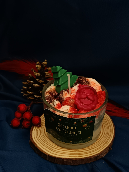 lumanare-parfumata-deliciul-craciunitei-cofetaria-mosului-stickitmag [3]