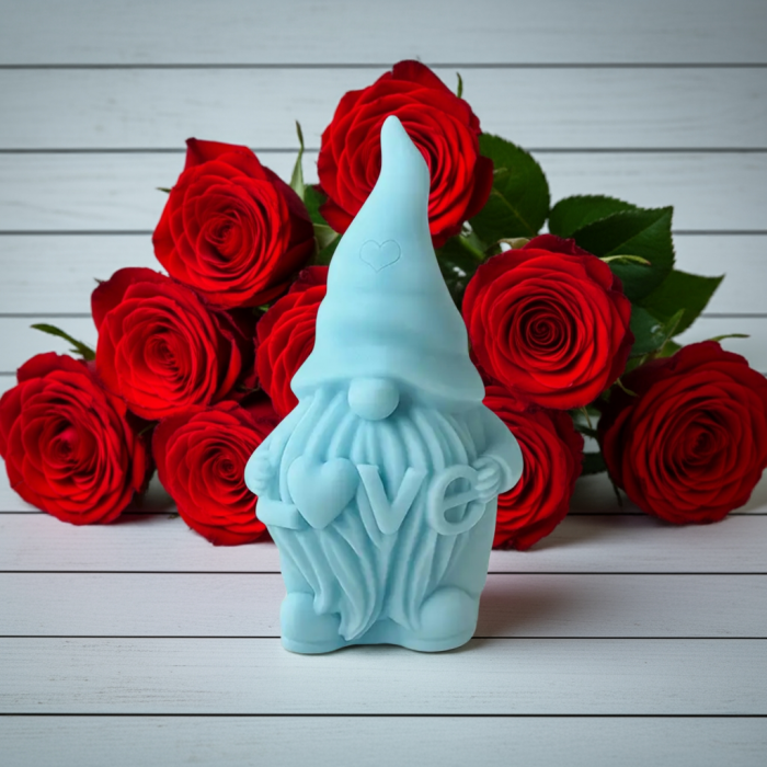 lumânare parfumată spiriduș love 6x11 cm – cadou sau mărturie botez/nuntă [3]