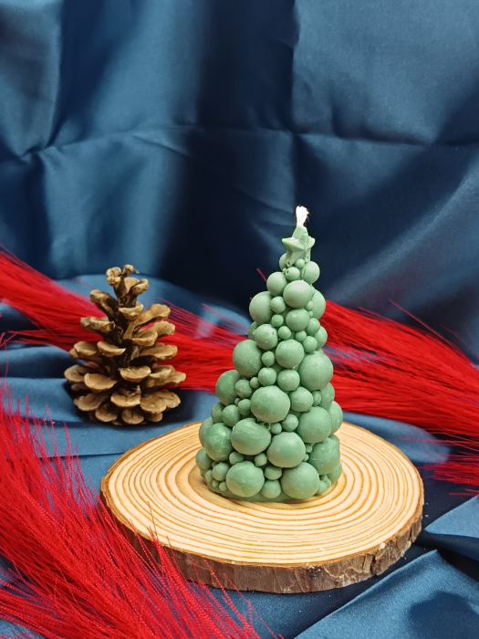 lumanare-parfumata-bradut-de-bucle-cu-stea-handmade [5]