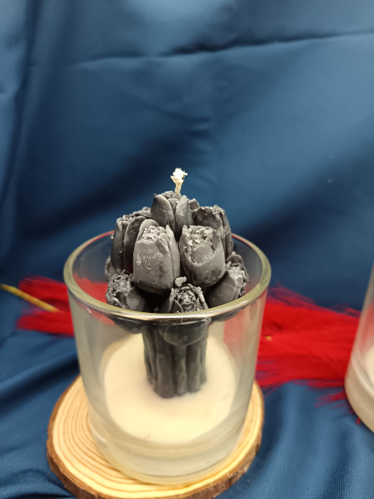 lumanare-parfumata-umbra-sangelui-exterior-negru-interior-rosu [3]