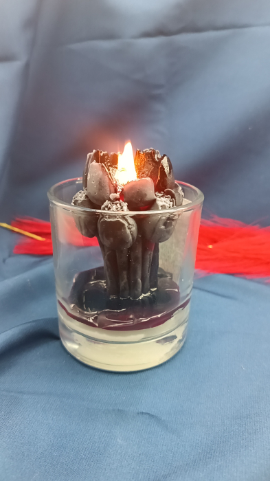 lumanare-parfumata-umbra-sangelui-exterior-negru-interior-rosu [6]