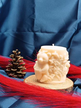 lumanare-sculptata-urs-doua-fete-ceara-naturala-220g.jpg [5]