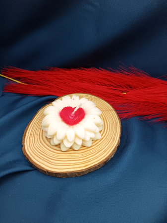 lumanare-parfumata-margareta-dulce-ceara-naturala-clipa-perfecta [1]