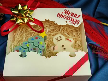 Lumânări de Crăciun Cadouri și Decor - set-cadou-craciun-lumanare-bradut-om-de-zapada-merry-christmas.jpg