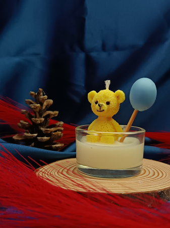Lumânări Parfumate Animăluțe - lumanare-parfumata-ceara-soia-ursulet-galben-balon-albastru-100g.jpg