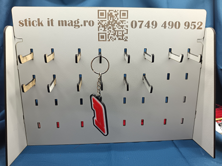 Brelocuri Personalizate - breloc-formula-1-alb-rosu-auto-3d-chei