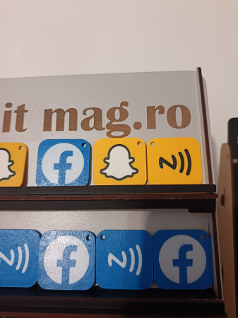 breloc-nfc-3d-personalizat-social-media-wifi [2]
