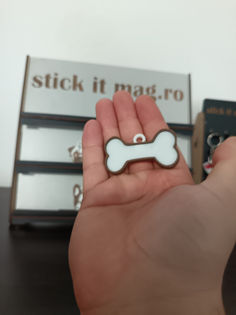 brelocuri-personalizate-caini-alb-maro-rase-diferite [7]