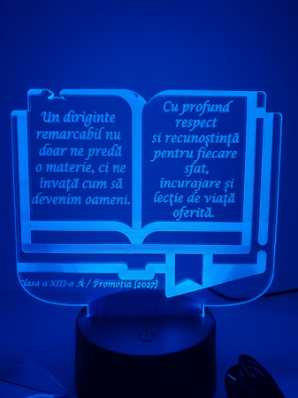 lampa-3d-absolvire-cadou-absolvent-16-culori-telecomanda-usb.jpg [1]