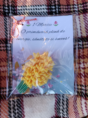 Mărțișor 1-8 Martie - lumanare-martisor-liliac-galben-mesaj