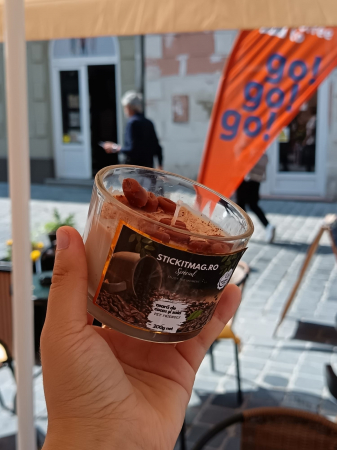 lumanare-parfumata-ceara-soia-boabe-cafea-ciocolata.jpg [5]