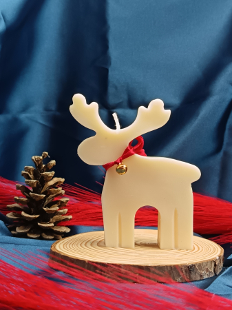 Lumânări Parfumate - lumanare-parfumata-ren-cu-fular-rosu-si-clopotel-95x85cm-70g-stickitmag.jpg