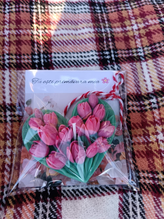 Mărțișor 1-8 Martie - lumanare-parfumata-martisor-inima-verde-ghiocei-rosii-stickitmag