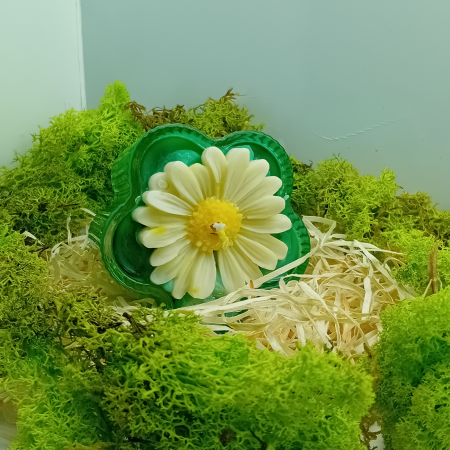 lumanare-parfumata-ceara-cocos-floare-stickitmag-albă