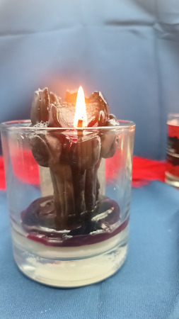 lumanare-parfumata-umbra-sangelui-exterior-negru-interior-rosu [6]