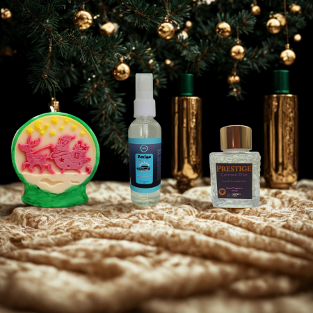 Cadouri de Crăciun pentru Ea - winter-elegance-set-cadou-craciun-baccarat-red-lumanare-soia.jpg
