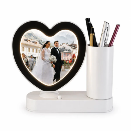 Accesorii Personalizate pentru Ședința Foto de Nuntă - oglinda-magica-inima-cu-poza-led-si-suport-pixuri-personalizata