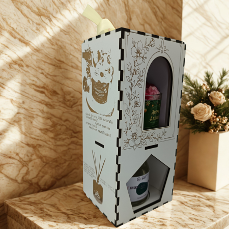 set-cadou-premium-christmas-tree-aroma-ajunului-esenta-casei-cofetaria-mosului-stickitmag.webp [8]