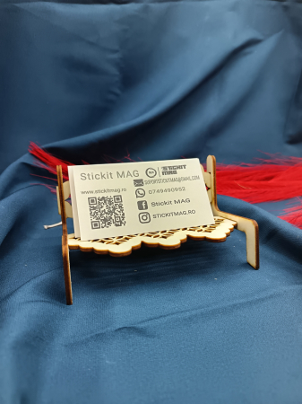 suport-carti-vizita-lemn-banca-personalizat-laser [3]